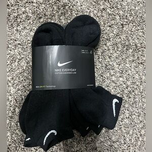 Black Nike Socks